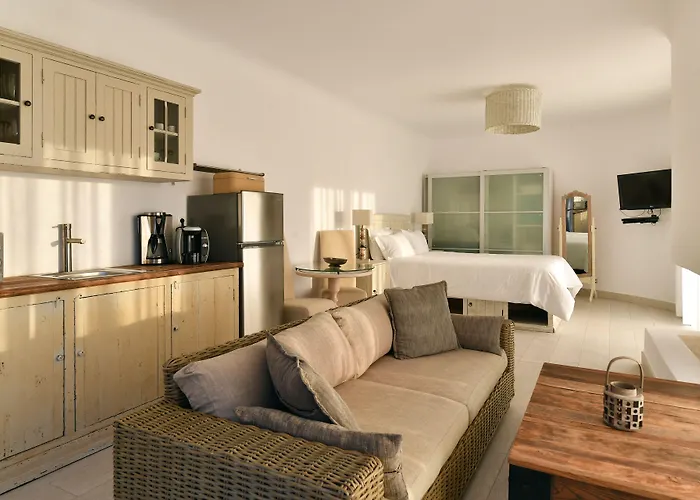 Paros Butterfly * Pounda