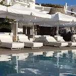 Paros Butterfly アパート