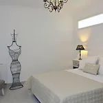 Paros Butterfly アパート