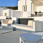 Paros Butterfly Apartamento Pounda