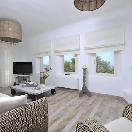 Paros Butterfly Апартаменты *