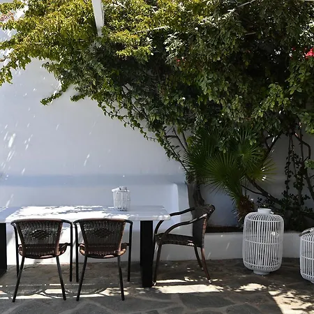 Paros Butterfly Апартаменты Пунда